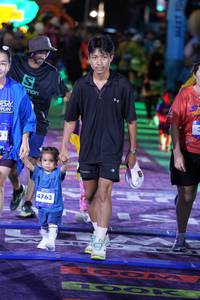 BIB: 4763
                            <button type="button" onclick="openModal(26261530)" class="btn btn-primary btn-sm float-right btn-popup" data-toggle="modal" data-target=".modal-high-quality">
                        <i class="fas fa-shopping-cart"></i> Add to Cart
                    </button>
                                            <button type="button" onclick="isThisMe(26261530, true)" class="btn btn-success btn-sm float-right btn-popup btn-isme hidden" data-toggle="tooltip" data-placement="bottom" title="นี่คือรูปของคุณใช่ไหม คลิกที่นี่เพื่อเอาเข้าอัลบั้ม">
                        <i class="fas fa-plus"></i> Add to album
                    </button>
                    <button type="button" onclick="isThisMe(26261530, false)" class="btn btn-warning btn-sm float-right btn-popup btn-isnotme hidden">
                        <i class="fas fa-ban"></i> Remove from album
                    </button>